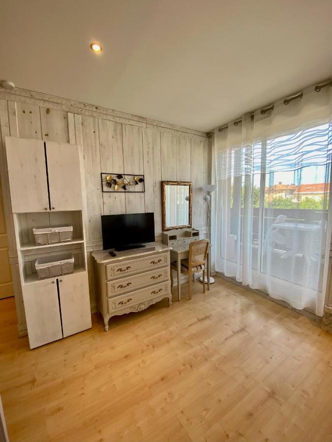 Tilleul Plaza Residence Жерарме Экстерьер фото